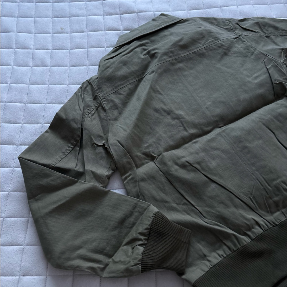 Filson Women’s Lightweight Bomber Jacket - Olive - Picture 8 of 10